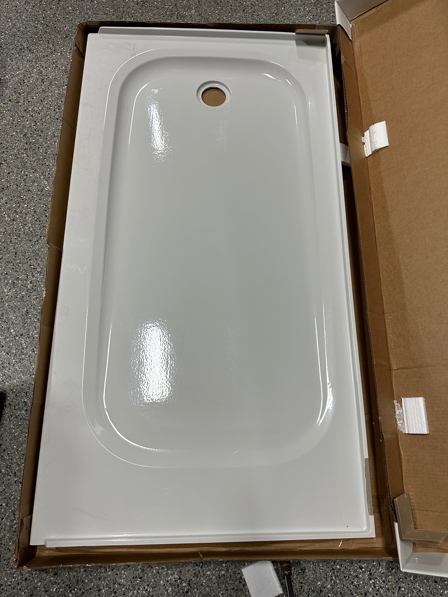 American Standard Passage Left Hand Drain 32 in. x 60 in. Single Threshold Shower Base in White