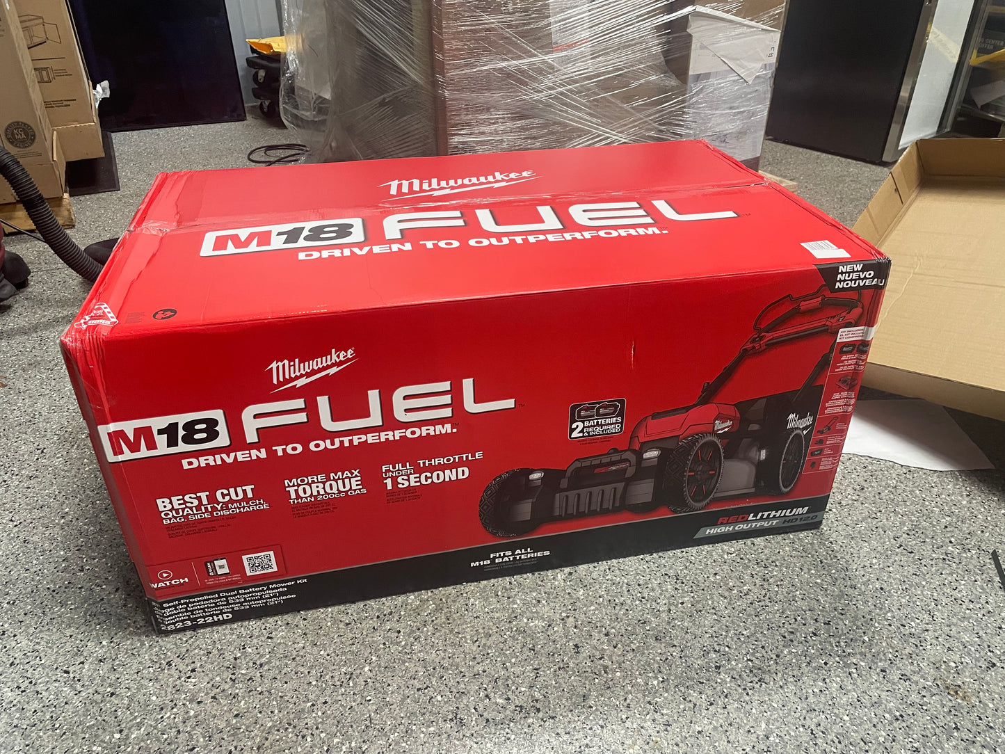 Milwaukee M18 FUEL Brushless Cordless 21 in. Walk Behind Dual Battery Self-Propelled Mower w/(2) 12.0Ah Battery and Rapid Charger