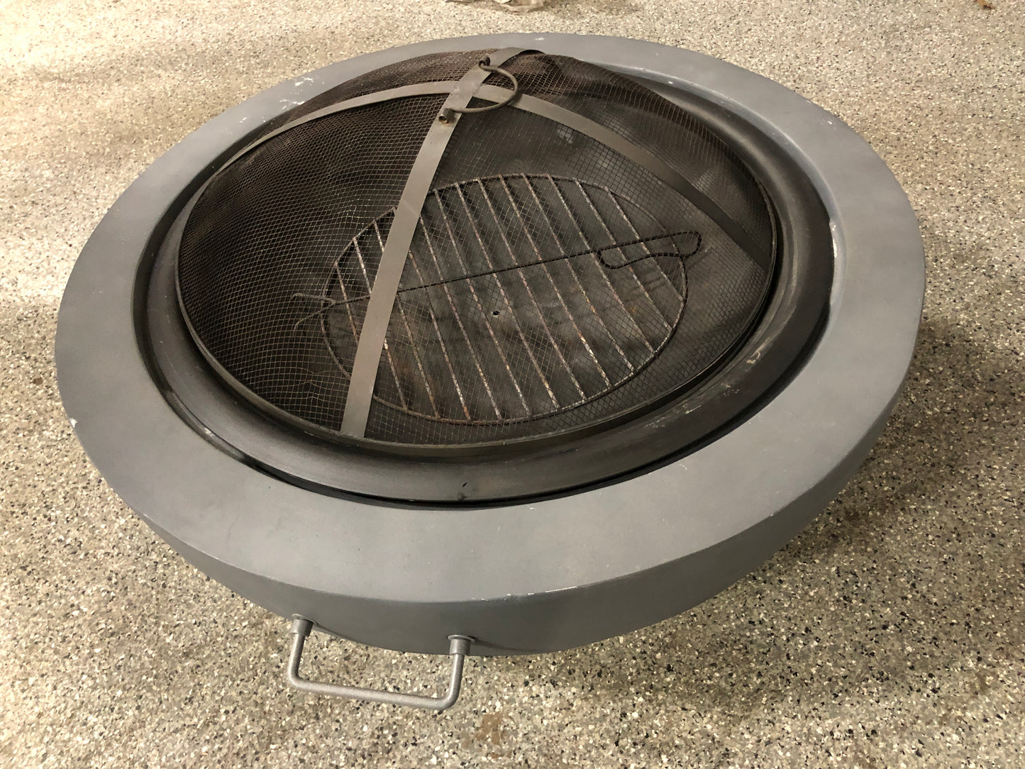 Hampton Bay Forestbrook 36 in. x 20.75 in. Round Outdoor Concrete Wood Burning Fire Pit