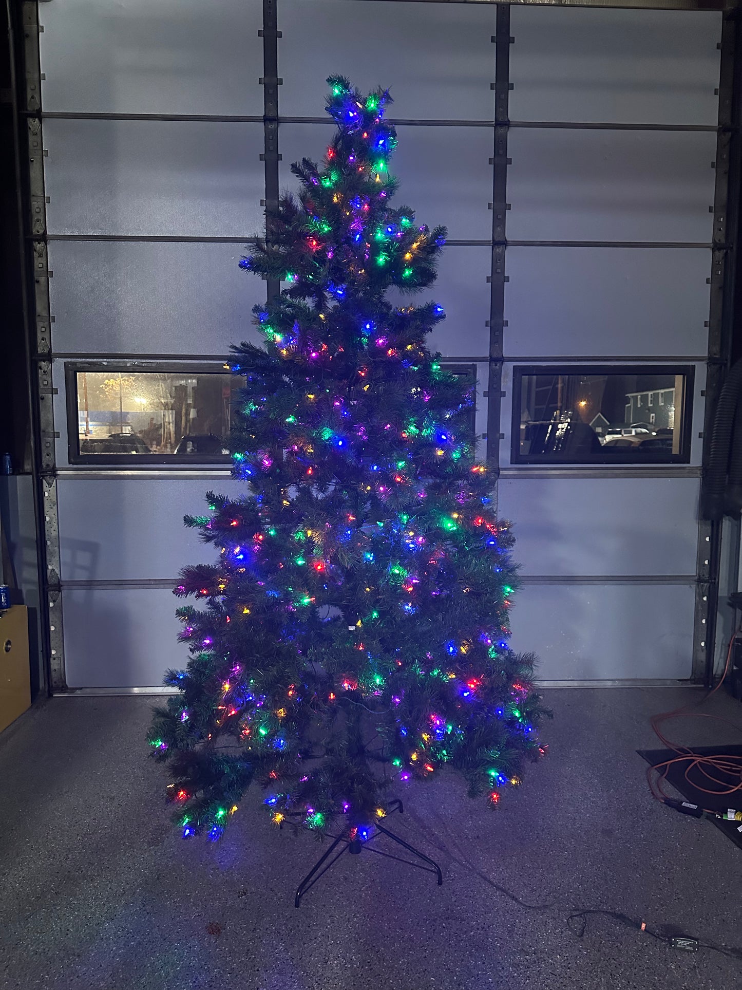 Home Accents Holiday 9 ft Wesley Pine Christmas Tree