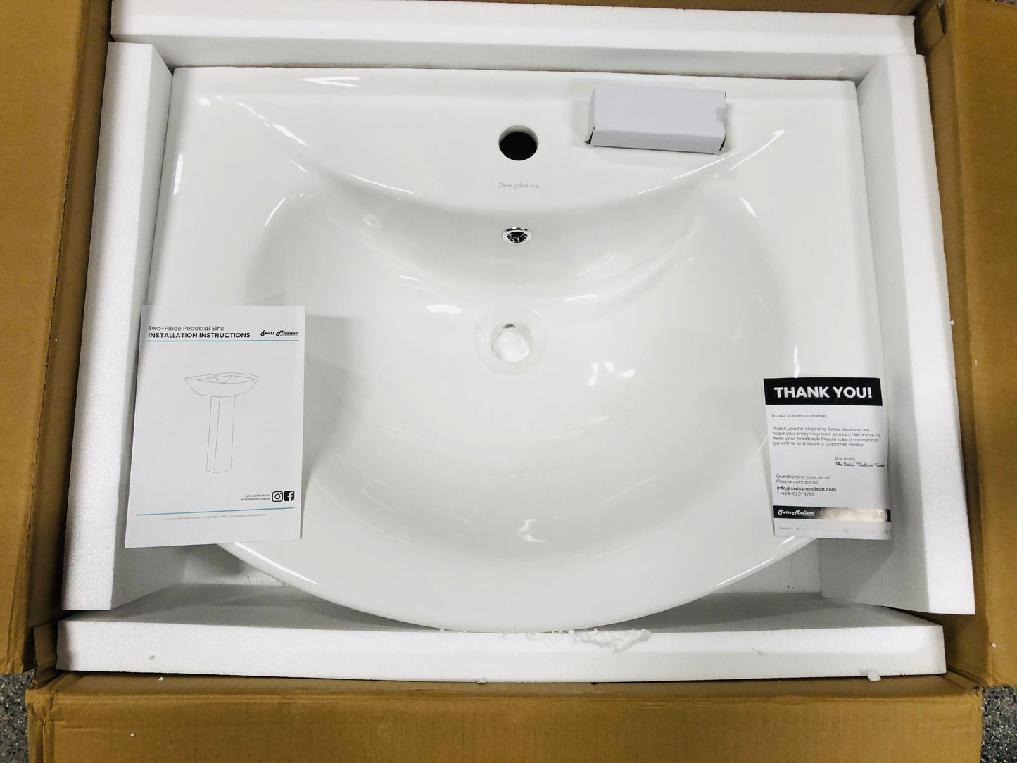 Swiss Madison Modern White Ceramic Rectangular Chateau Pedestal Bathroom Vessel Sink with Round Single Faucet Hole