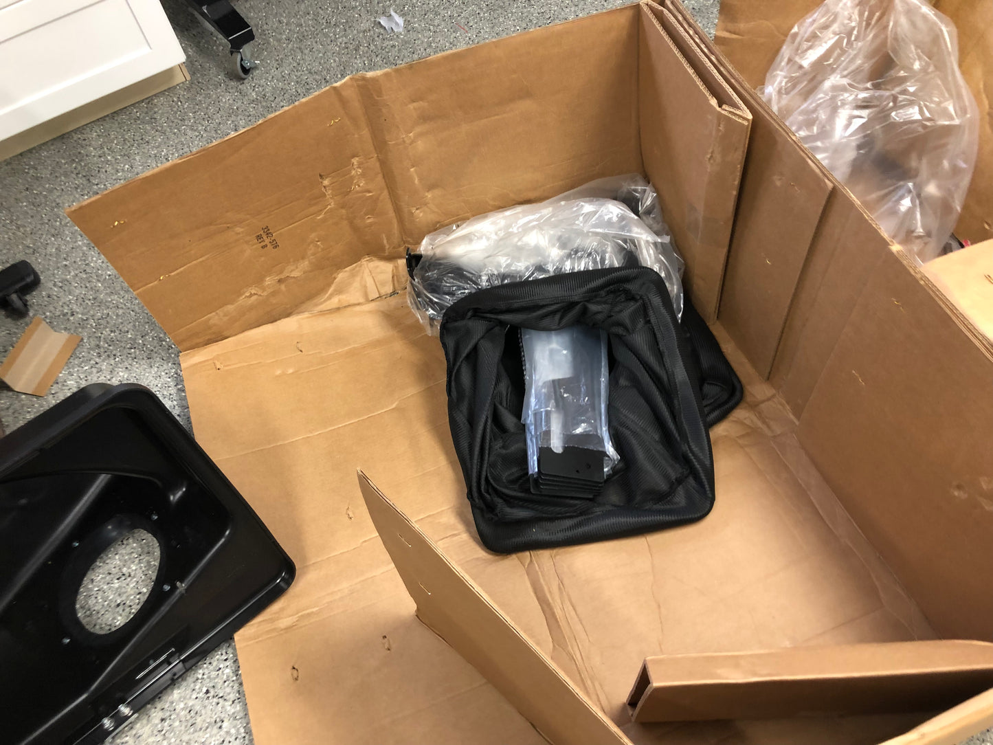 Toro TimeCutter Twin Bagger for 50 in. and 54 in. Fabricated Decks