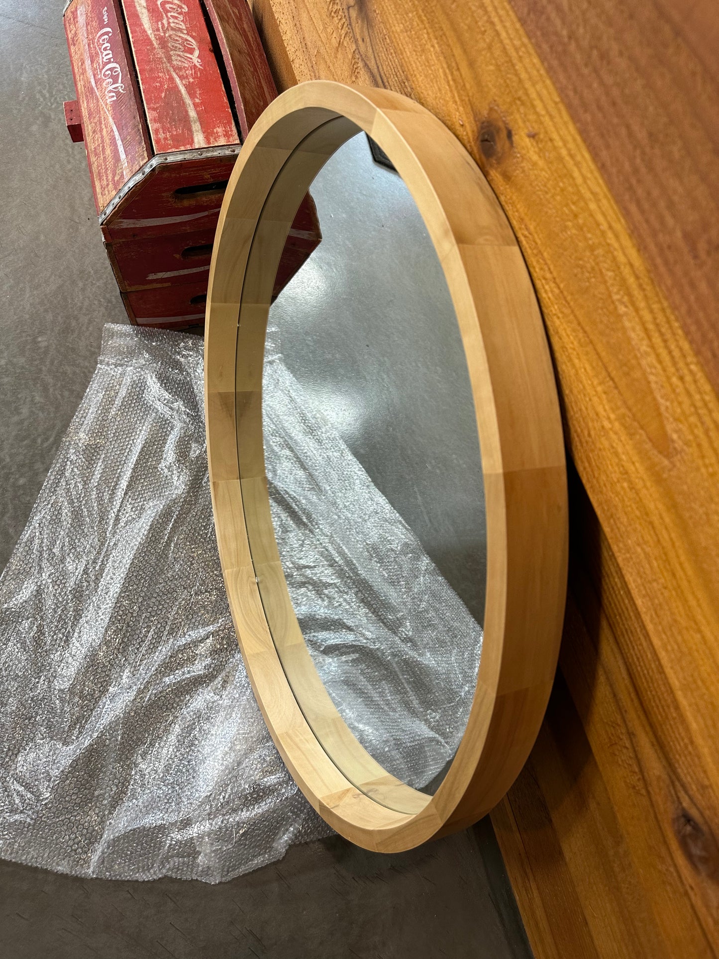 Kate and Laurel Medium Round Natural Contemporary Mirror (30 in. H x 30 in. W)