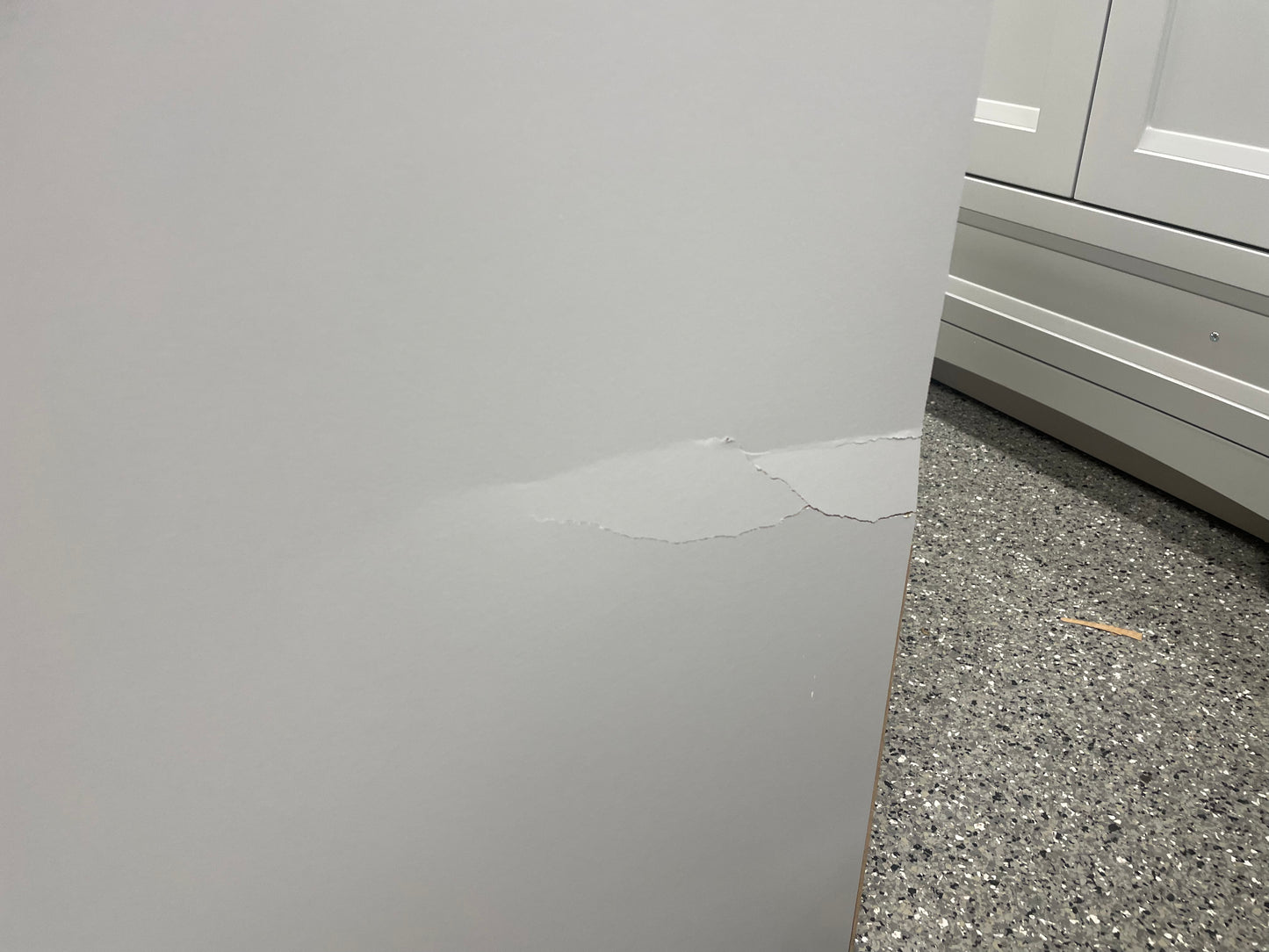 Glacier Bay Delridge 30 in. W x 19 in. D Bath Vanity in Pearl Gray with Cultured Marble Vanity Top in White with White Sink