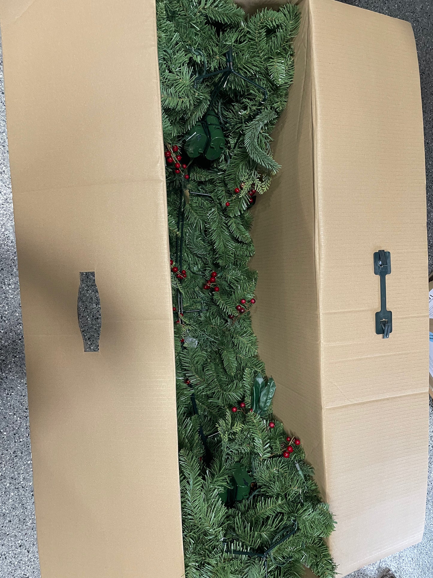 Home Accents Holiday 60 in Prelit New Winslow Fir Wreath