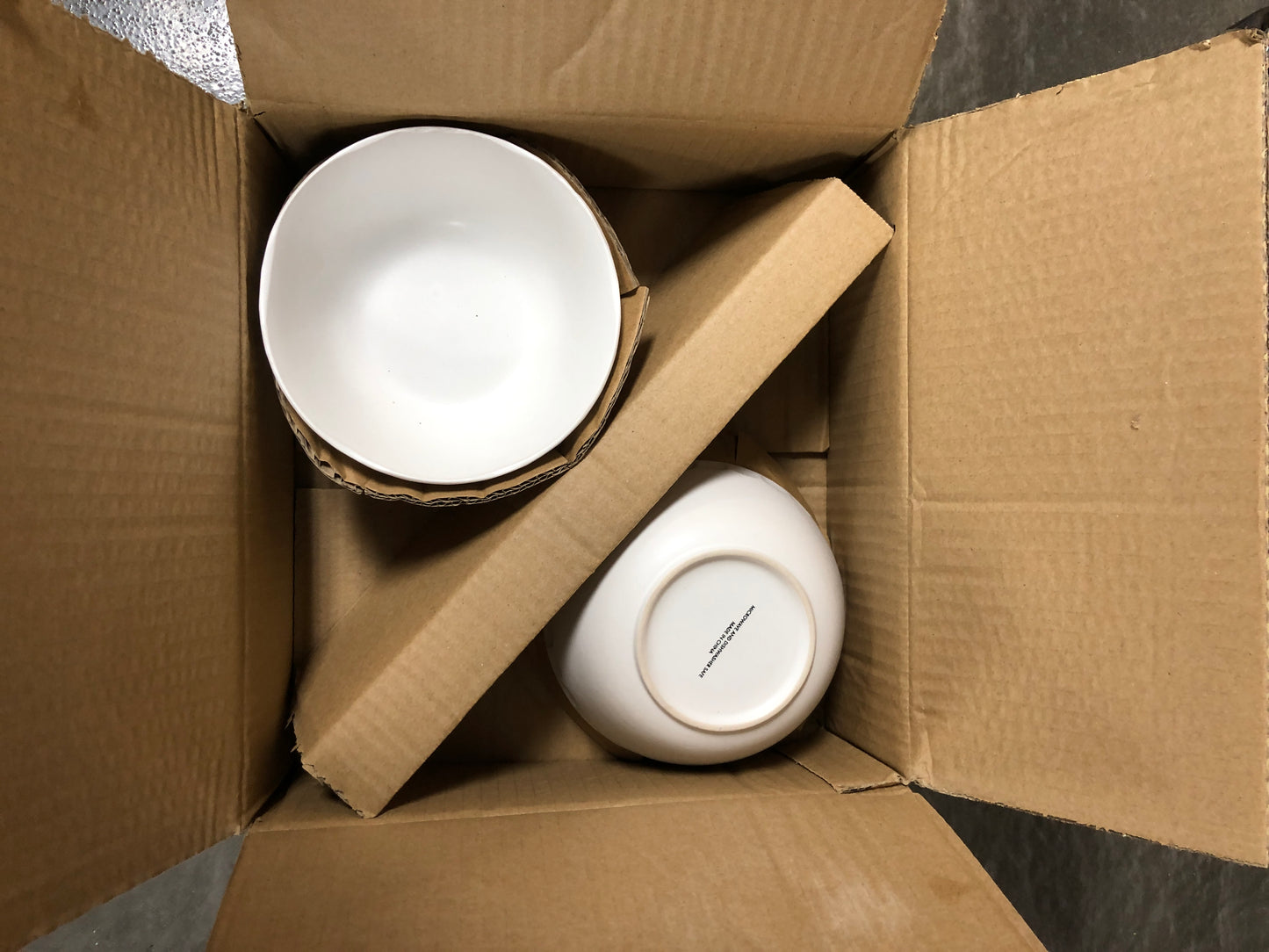 Over and Back 12 Piece White Thumbprint Stoneware Dinnerware Plate & Bowl Set