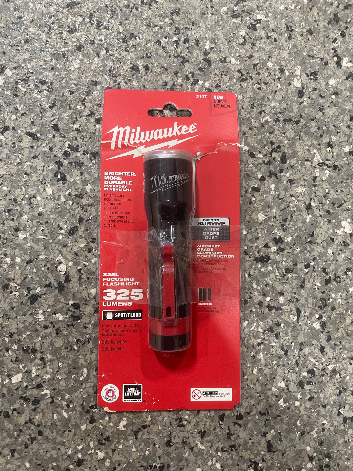 Milwaukee 325 Lumens LED Aluminum Flashlight
