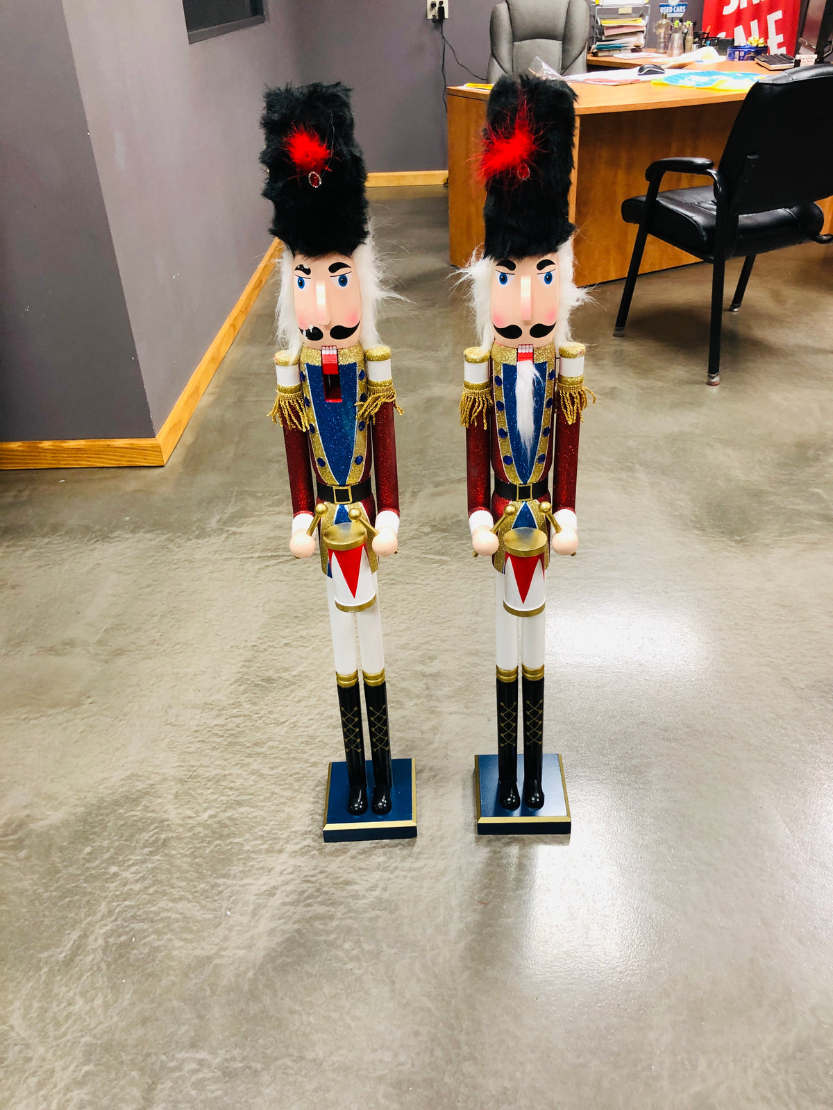 Home Accents Holiday 42 in Christmas Nutcrackers 2-Pack