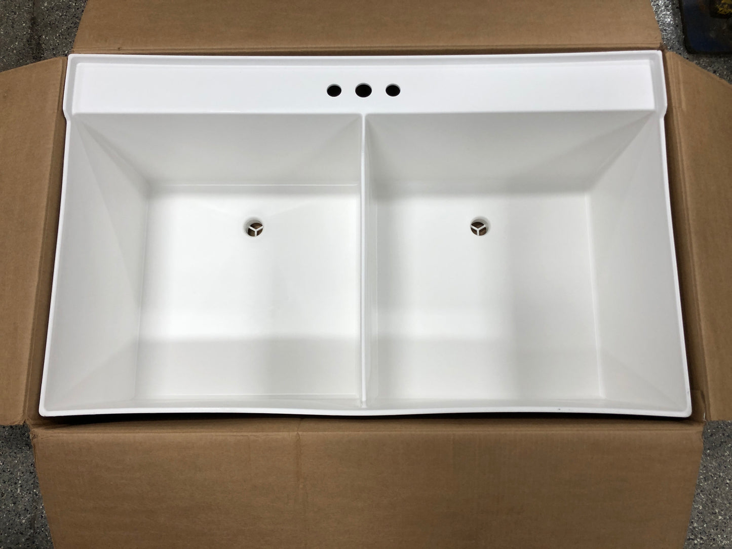 Utialtwin 24 in. x 40 in. x 33 in. Structural Thermoplastic Wall Mount Double-Basin Laundry Tub