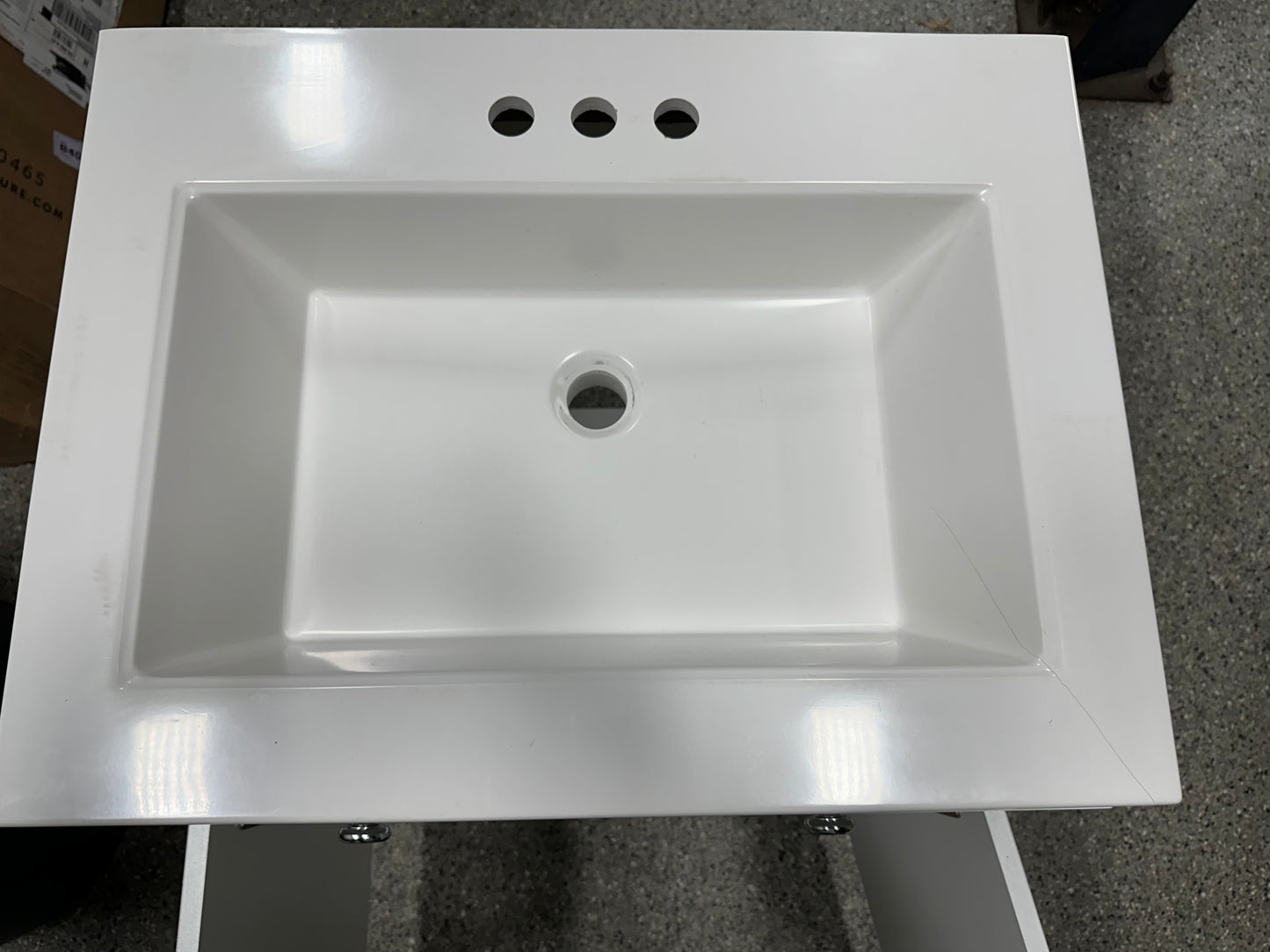 Glacier Bay Everdean 24.50 in. W x 18.75 in. D Bath Vanity in White with Cultured Marble Vanity Top in White with White Basin